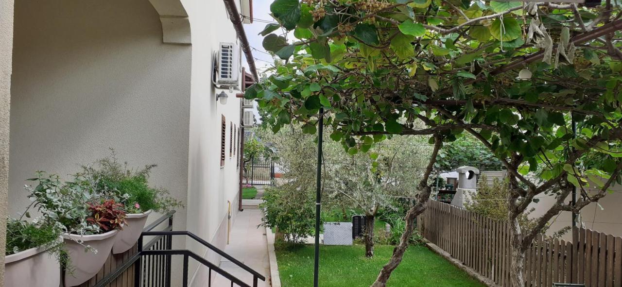 Adriatic Apartments Nada 法扎纳 外观 照片